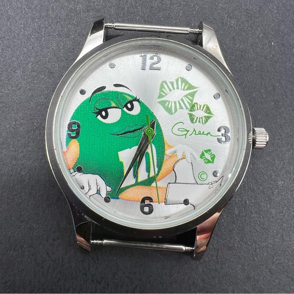 Green M & M Quartz Watch Analog #3262131 *Battery Included* Tested NO BAND